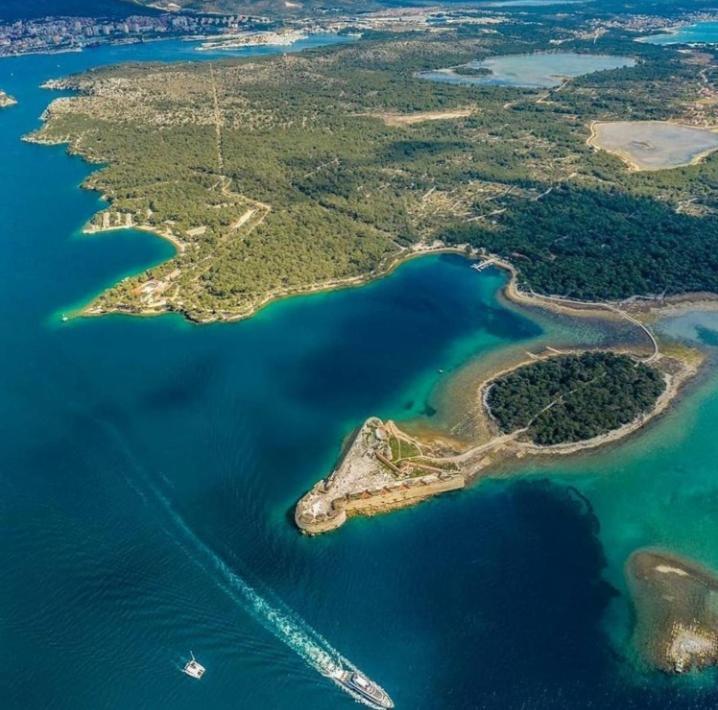 Holiday Beach House Daire Grebaštica Dış mekan fotoğraf